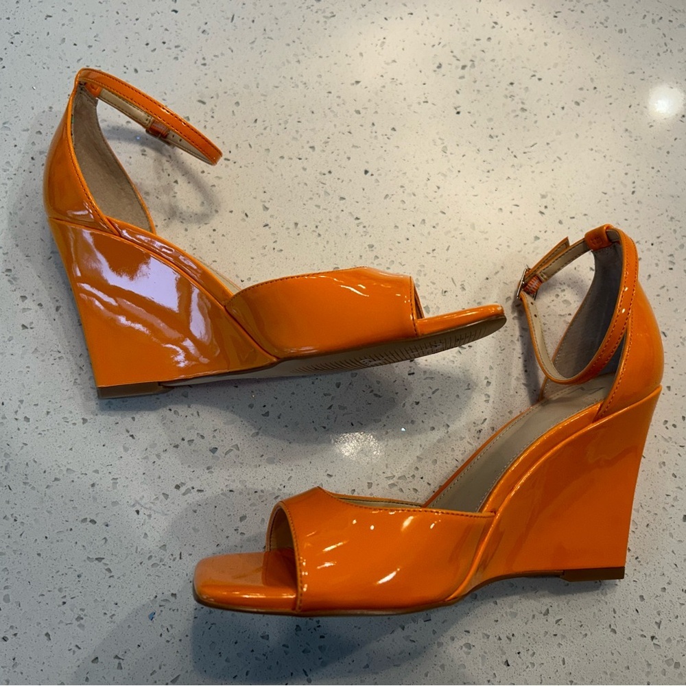 Marc Fisher Orange Wedges - Picture 4 of 13